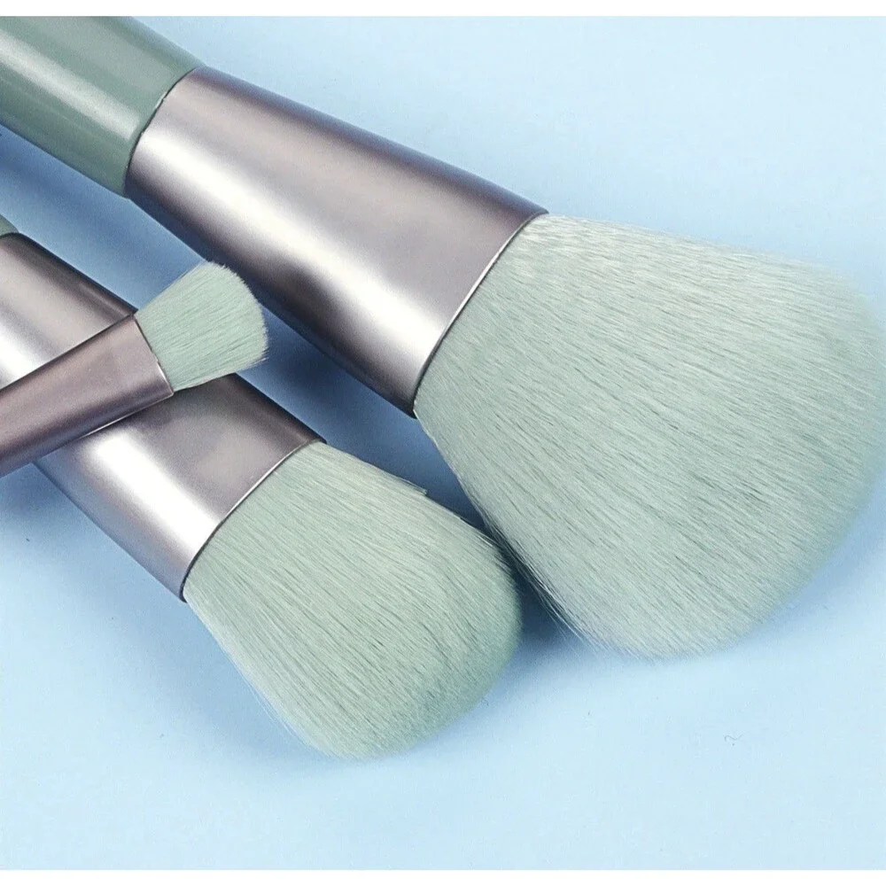 Professional 7-Piece Makeup Brush Set With Travel Case Pastel Green NEW